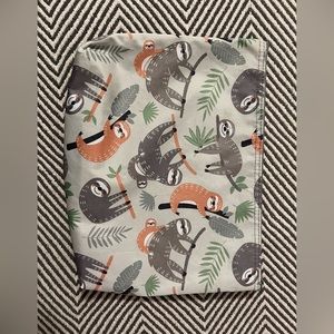 Thirty One Sloth pattern zipper pouch